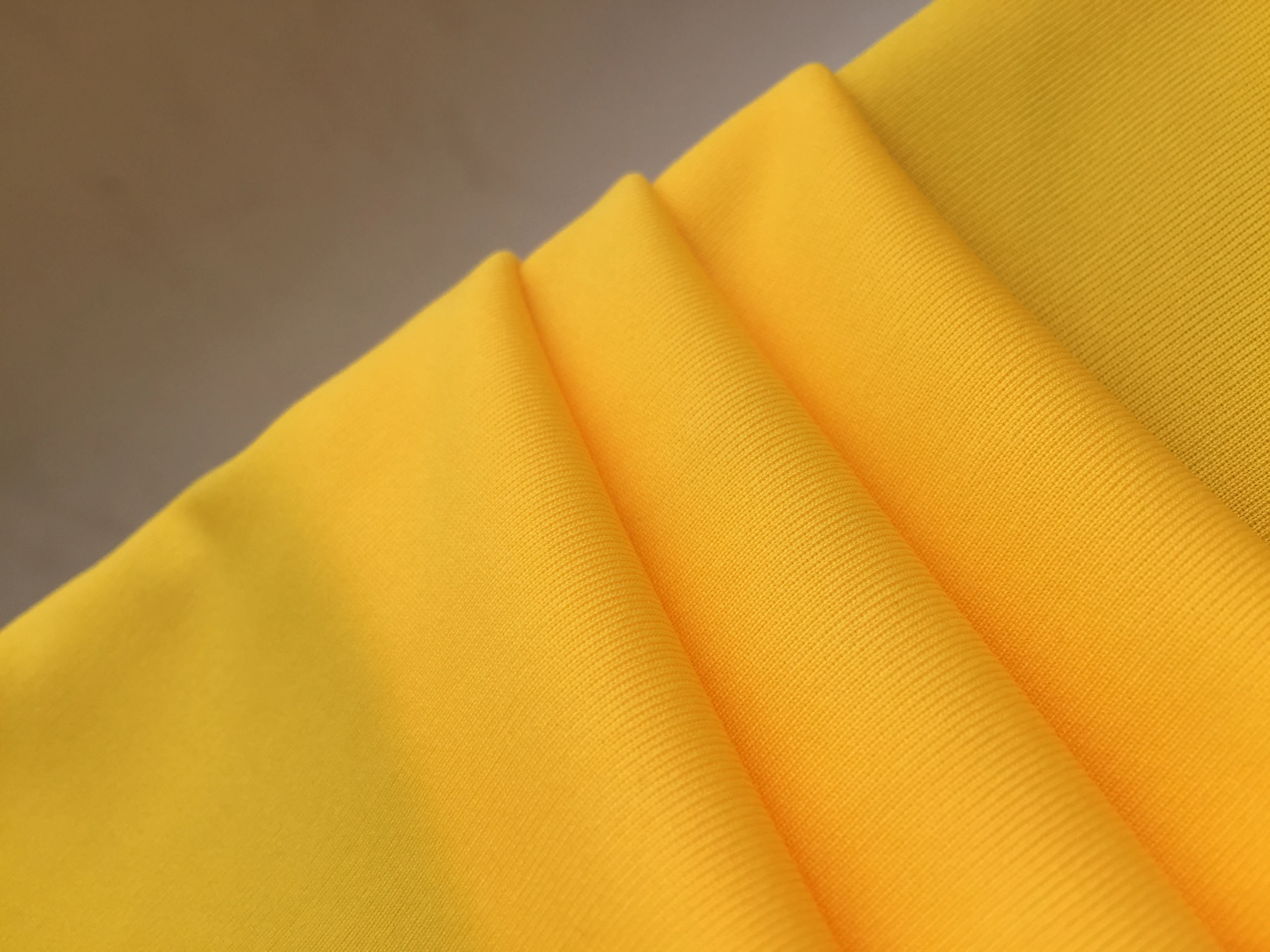 Customized natural soft skin friendly fabric high elasticity laminated nylon spandex fabric for yoga wear