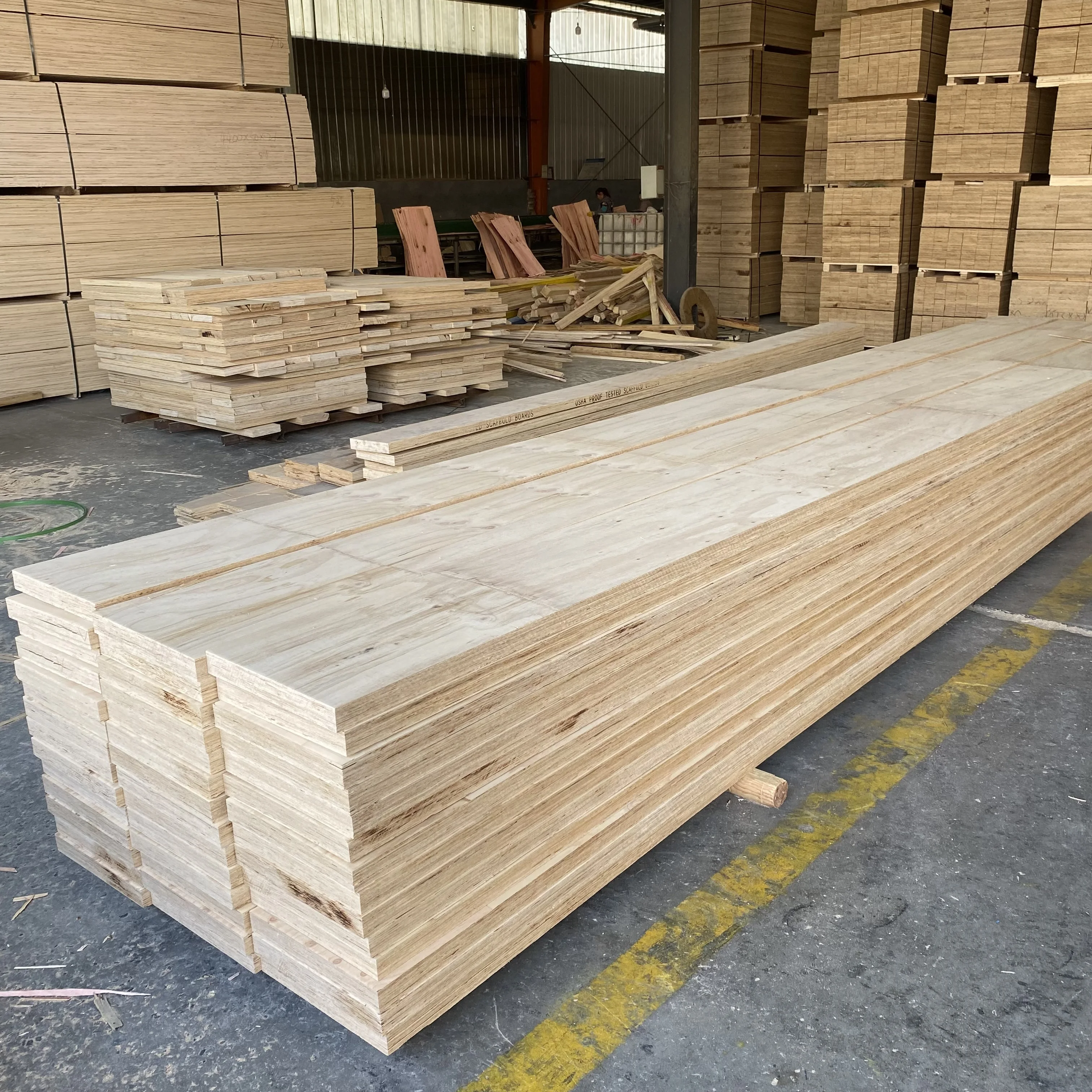 Pine Lvl Plywood Beams For Construction Australia Standard AS/NZS4357 Form Pine LVL Wooden Beam for Sale From China