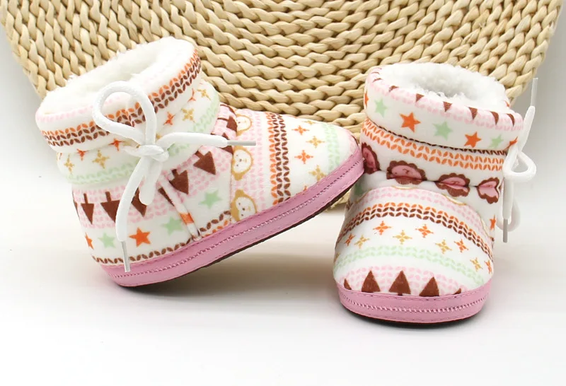 
Lovely High Quality Christmas New Design winter warm infant Colored Cotton Newborn Fleece Baby Booties Shoes 