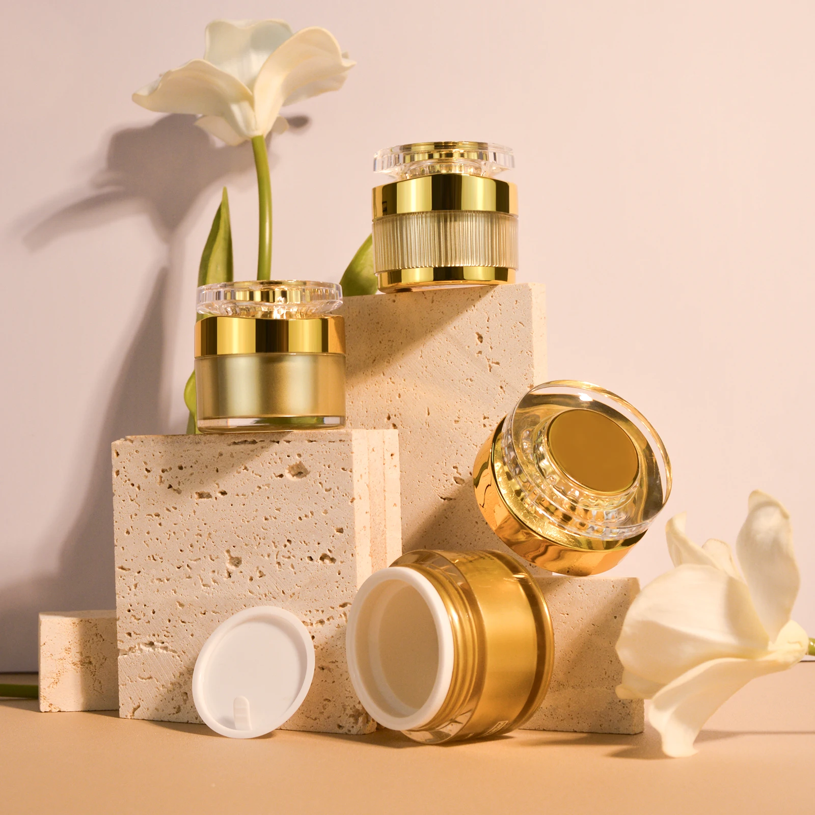 Luxury Screw Cap Plastic Jar 10g 15g 20g 30g 50g Cosmetic Round Shape Gold Acrylic Jar Container Empty Cream Jars With Pp Lid