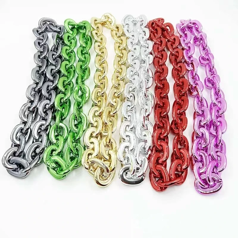 Christmas Decorative Necklace Large Chain Acrylic plastic Personalized Fashion Jewelry For Christmas Decorations Jewelry Gift