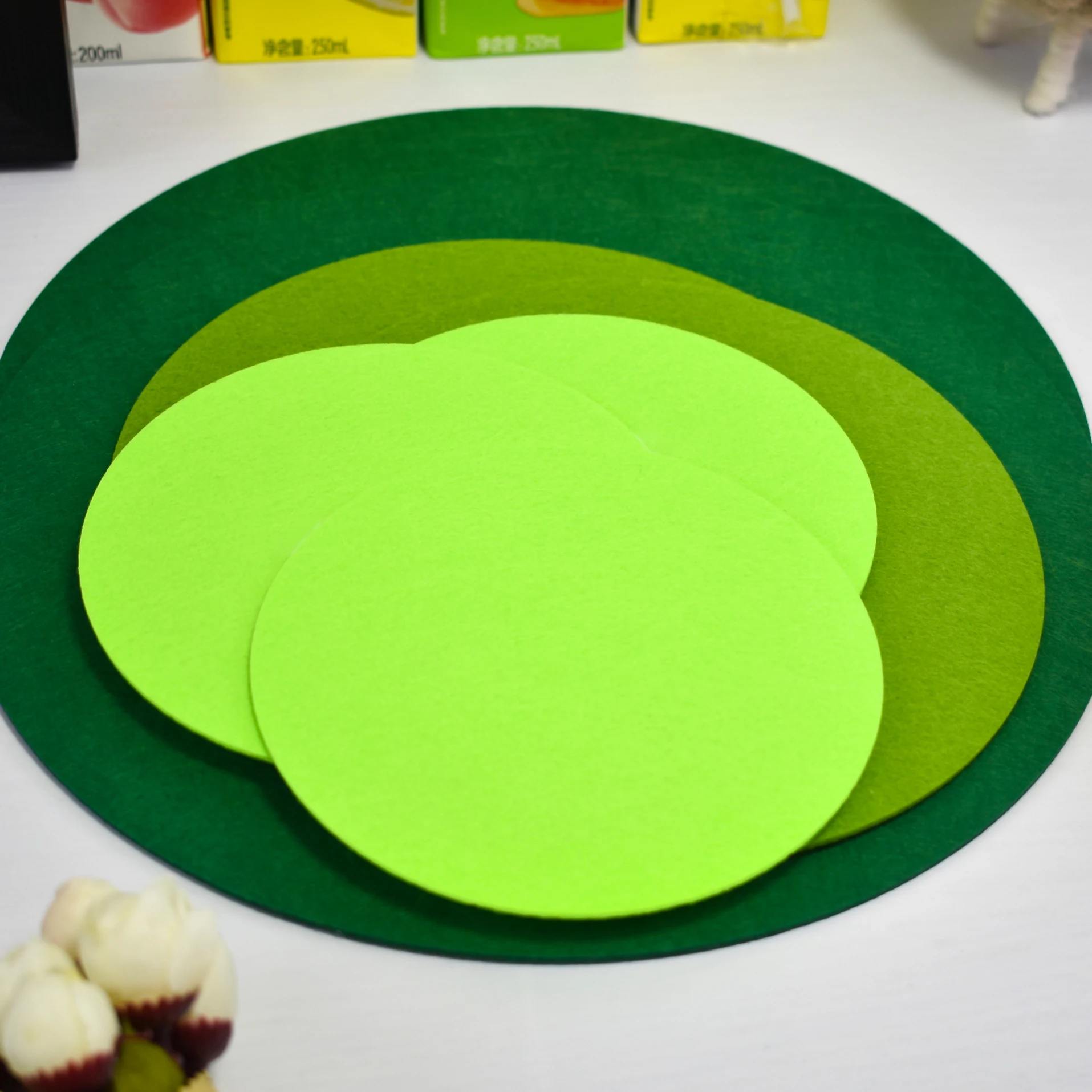 Customized Felt Coasters Placemats Moisture Wicking Heat Resistant Sustainable Washable Felt mat