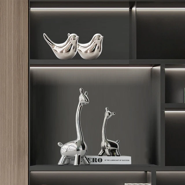 Chinese modern design creative  ceramic arts and crafts Silver-plated ceramic Fawn family of four for minimalist wedding decor