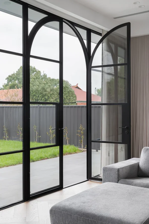 Simple Design Internal Arched Top Doors with Double Clear Tempered Glass