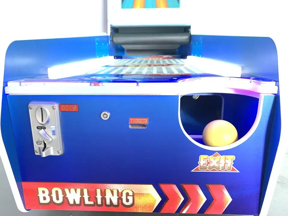 Hot Sale Arcade Bowling Machine Supplier Indoor Coin Operated Arcade Mini Bowling Game Machine