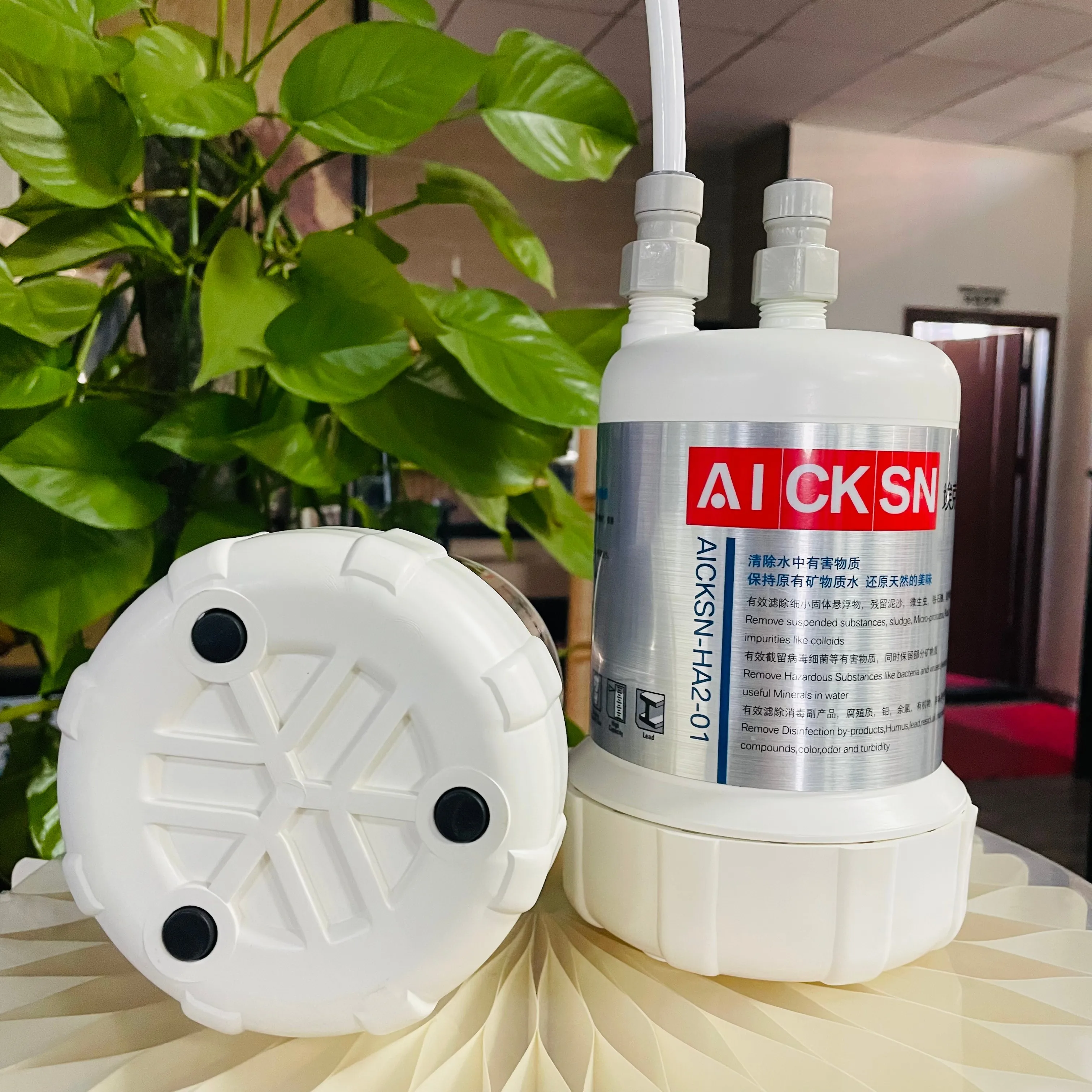 Premium Carbon Fiber Mini Water Filter for Home & Office 5-10um Fineness & 3-4L/M Flow Rate