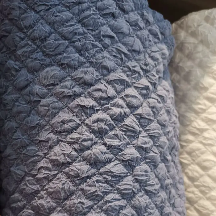 Indian Cheap Cotton Quilted Bedspread in Ultrasonic with Ruffles