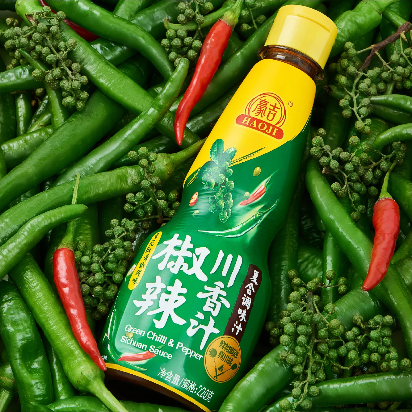 Haoji  manufacture hot selling good taste  220g&12 high quality Spicy Green Chilli & Pepper Sichuan Sauce