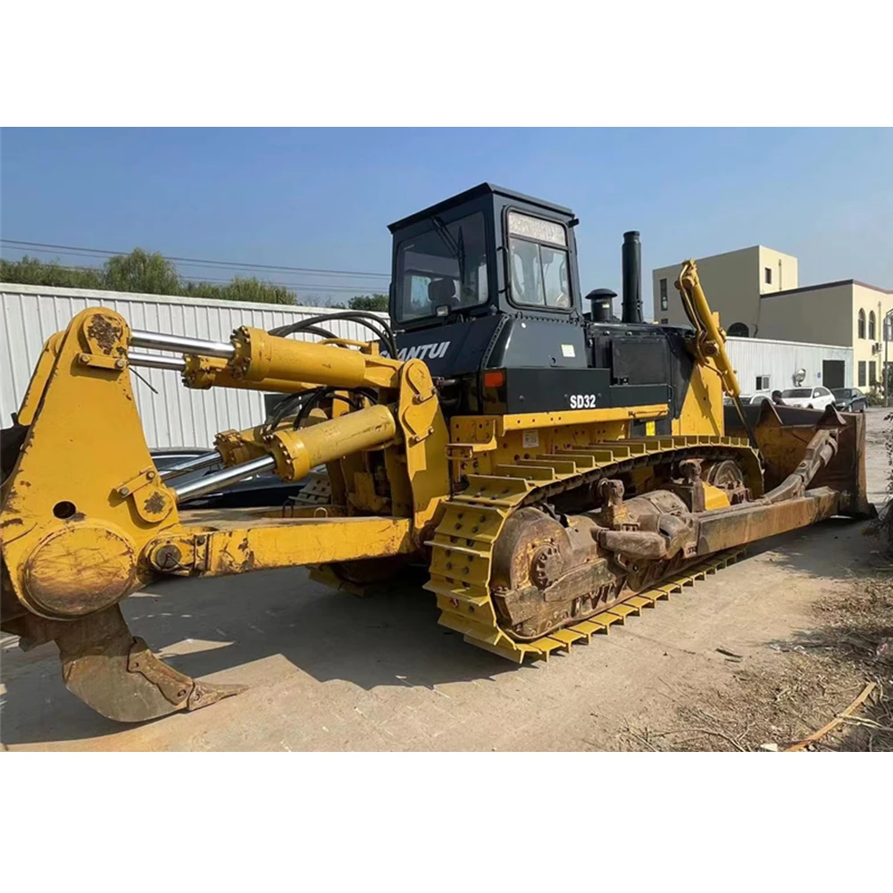 Heavy Duty 32tons Second Hand Shantui SD32 Large Construction Equipment Wheels Used Bulldozer In Shanghai