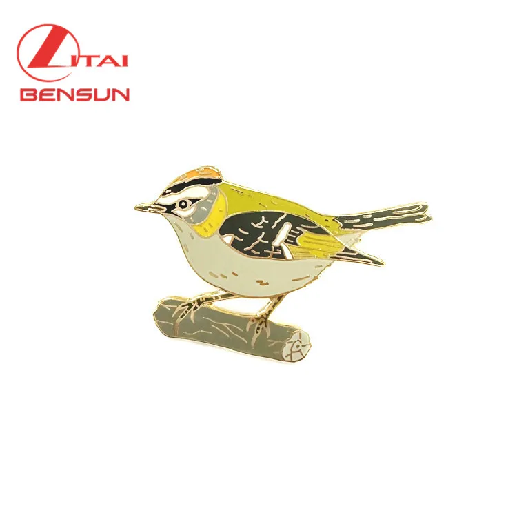 Hot Sale Custom Metal Pin Logo Personalized Design Soft Enamel Cartoon Bird Badge Button Clutch Pin Badge