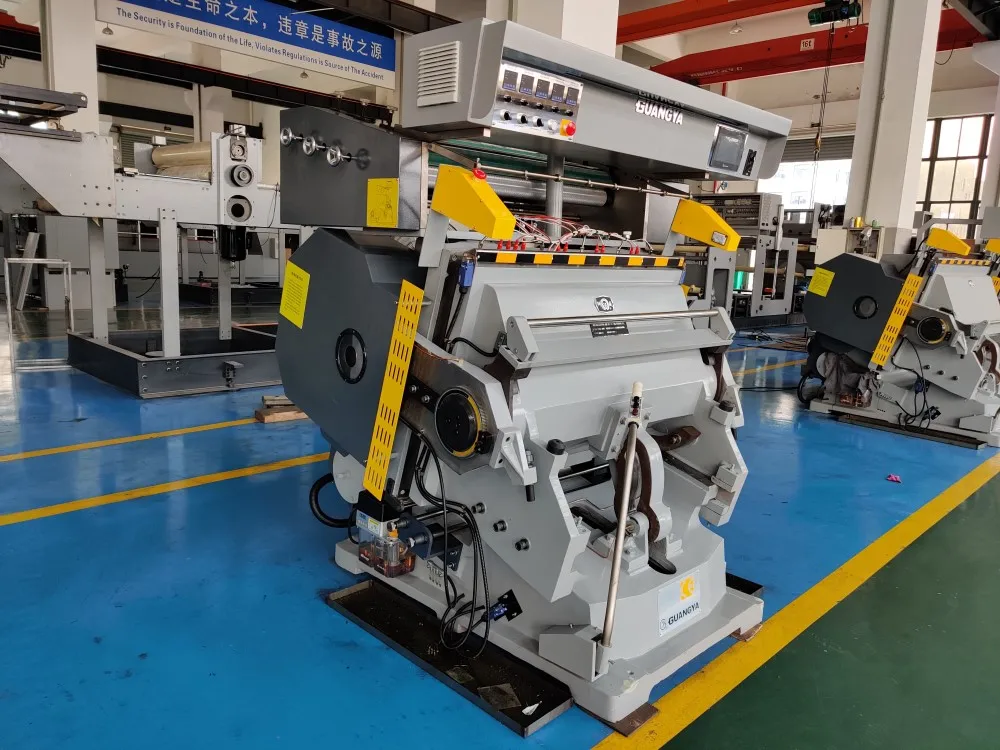 TYMC-1100 Руководство Горячее тиснение золотом фольгой печати и умирает автомат для резки