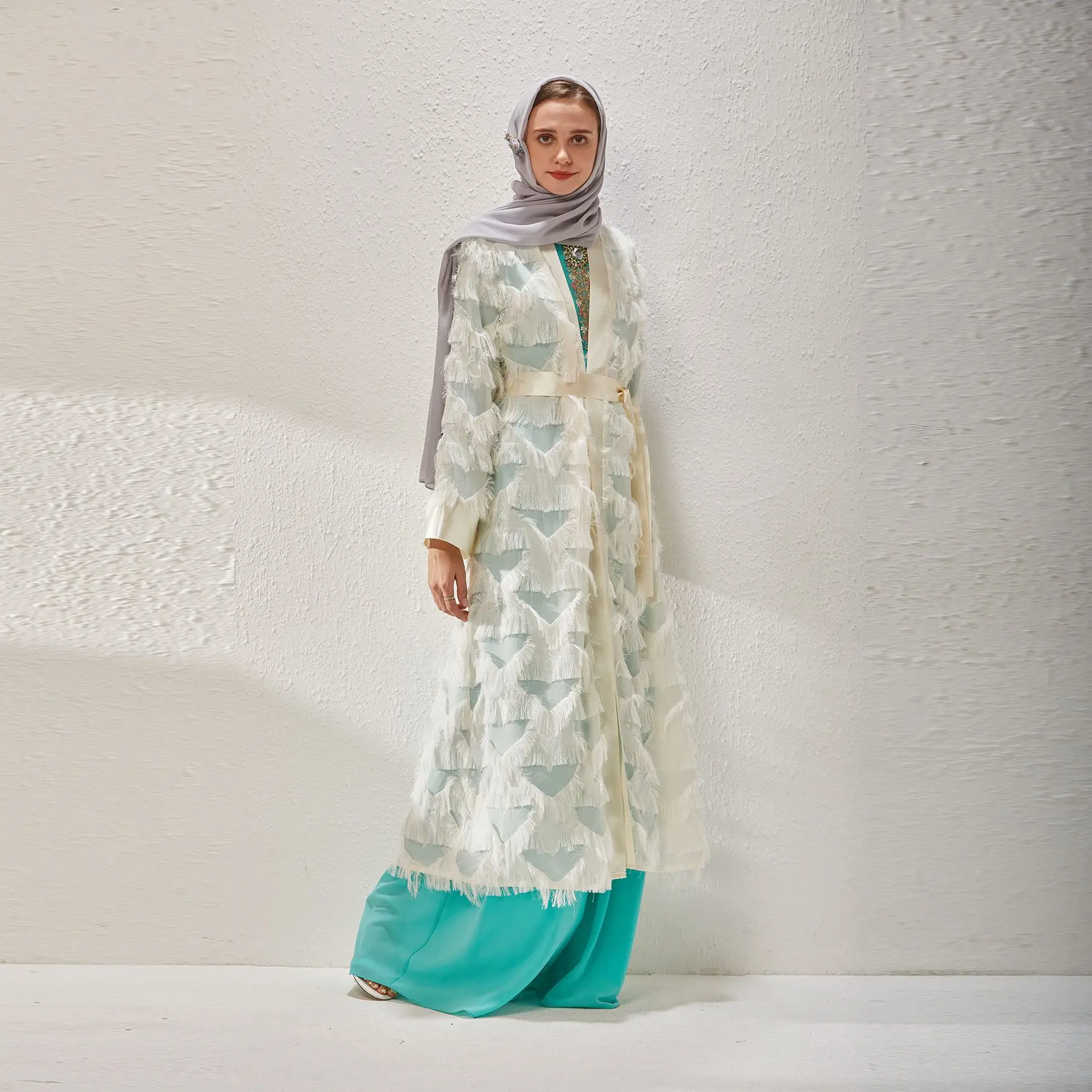 2022 New Islamic Clothing Conservative Jacket Large Size Arabian Creative Fringe Fabric Coat