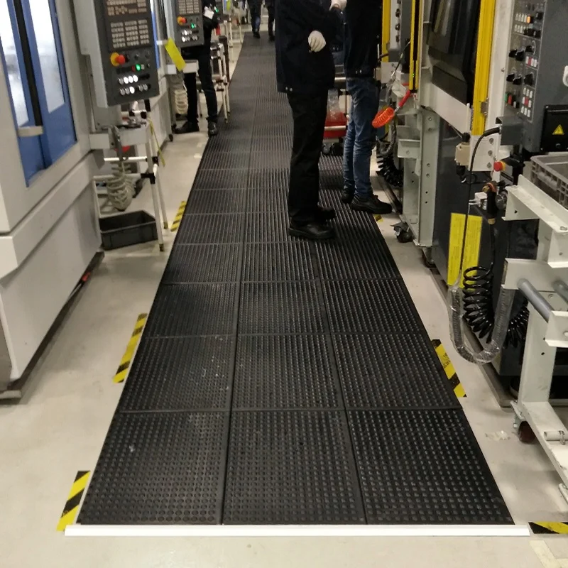 Модульный Противоскользящий черный резиновый коврик отель завод анти усталость для АЗС