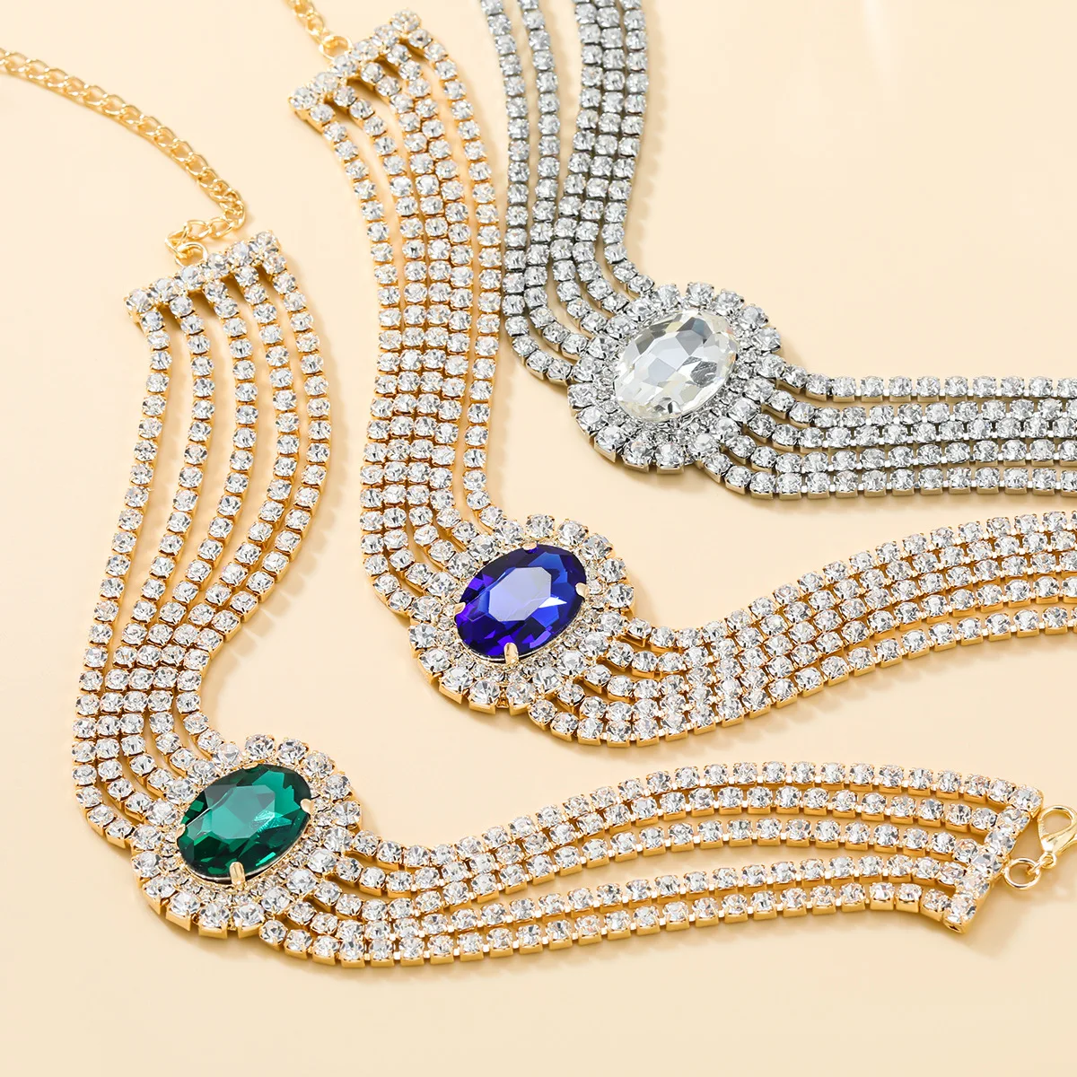 2023 Copper European and American clavicle chain Exaggerated Oval Glass Full Diamond Bridal Accessories Wholesale Necklace