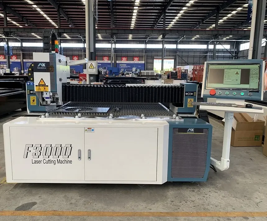 1000W 1500W 2000W 3000W 3015 Raycus Fiber Laser Cutting Machine
