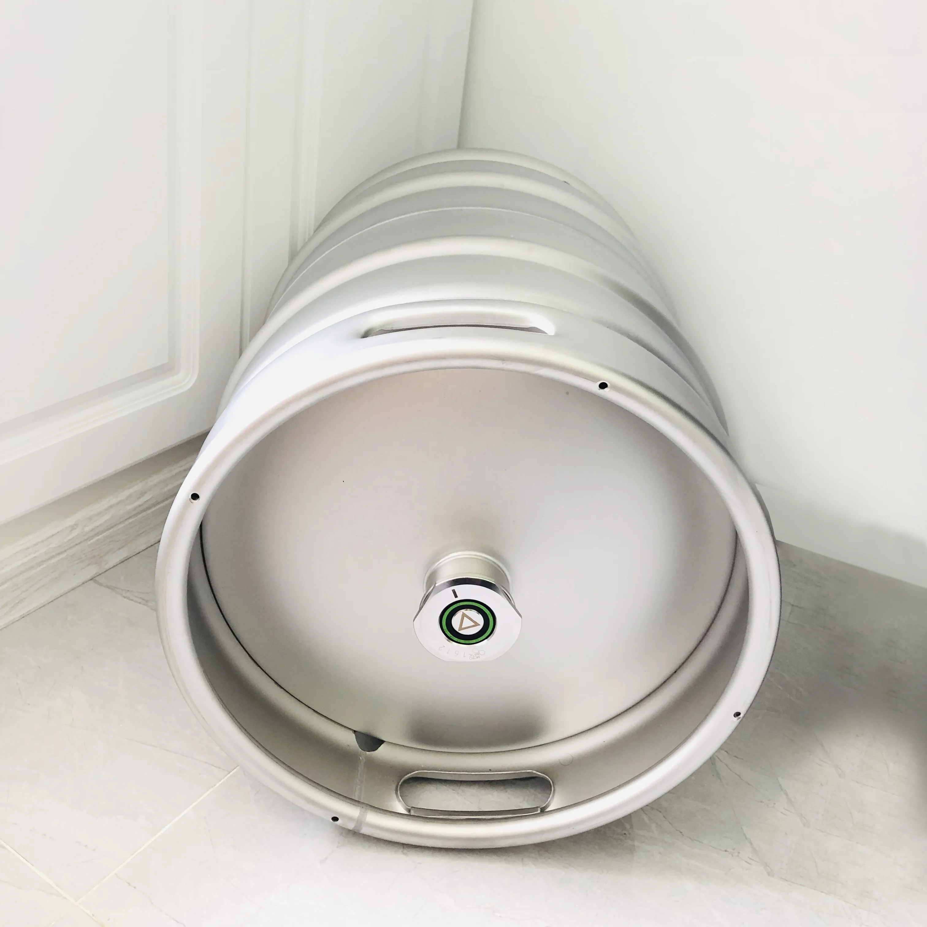 AISI 304 stainless steel container barrel European standard durable beer barrel