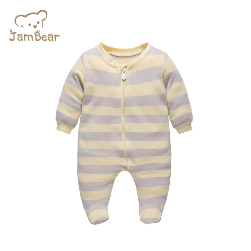 Детский хлопковый комбинезон с принтом