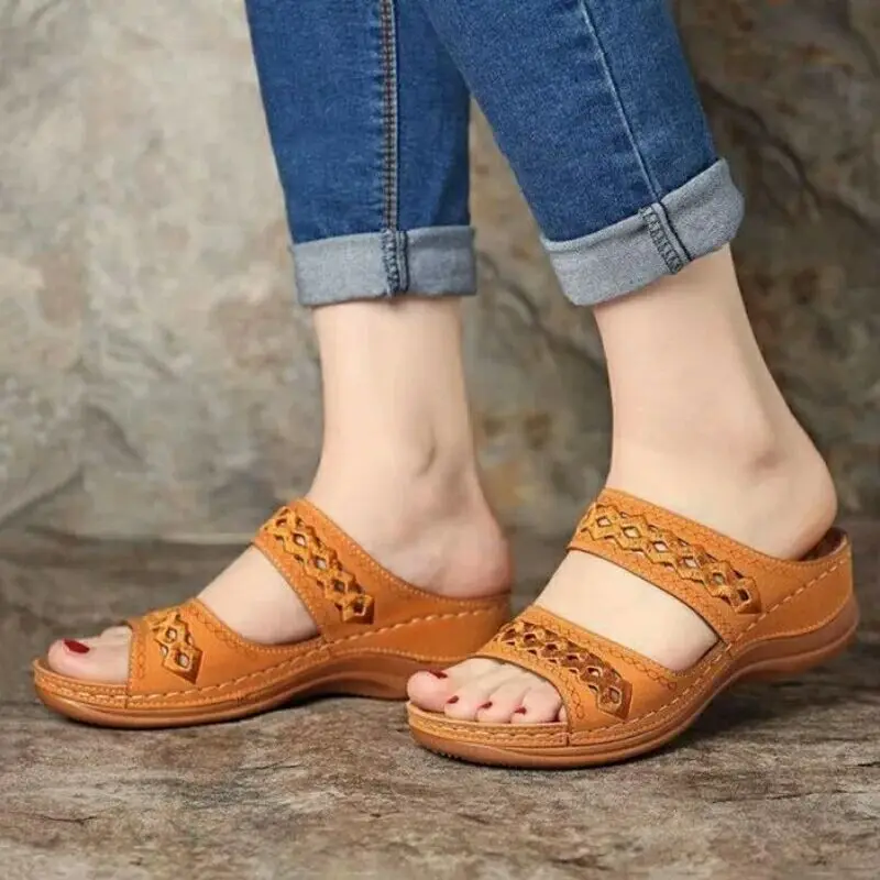 Dropshipping Chinese Factory Price Women Slippers Shoes Spring Muffin Thick Sole Pu Leather Slipper