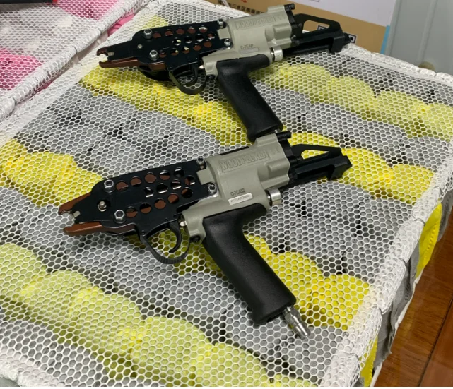 Competitive Price Woodpecker C43 (C1) 43mm Crown Hog Ring Plier for Cages Manufacturing