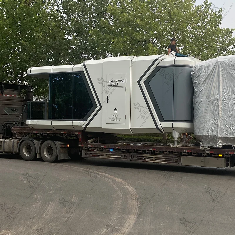 Modern Movable Camping Cabin Villa  Luxury Prefabricated Capsule House Hotel Sleeping Pod supplier