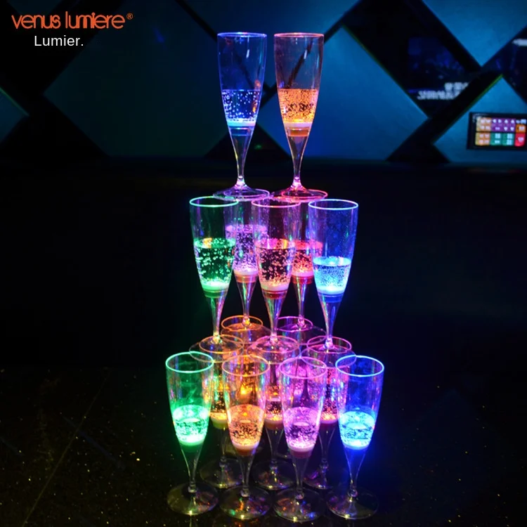 CY Creative Water Sensing Food Grade Wedding Champagne Glasses Neon Party Supplies Novelty LED Light up Wine Glasses