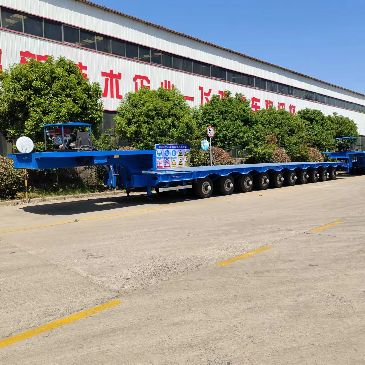 4/5/6/7/8 axle hydraulic steering low chassis trailer 16m 80 ton multi axle truck semi-trailer low chassis truck trailer