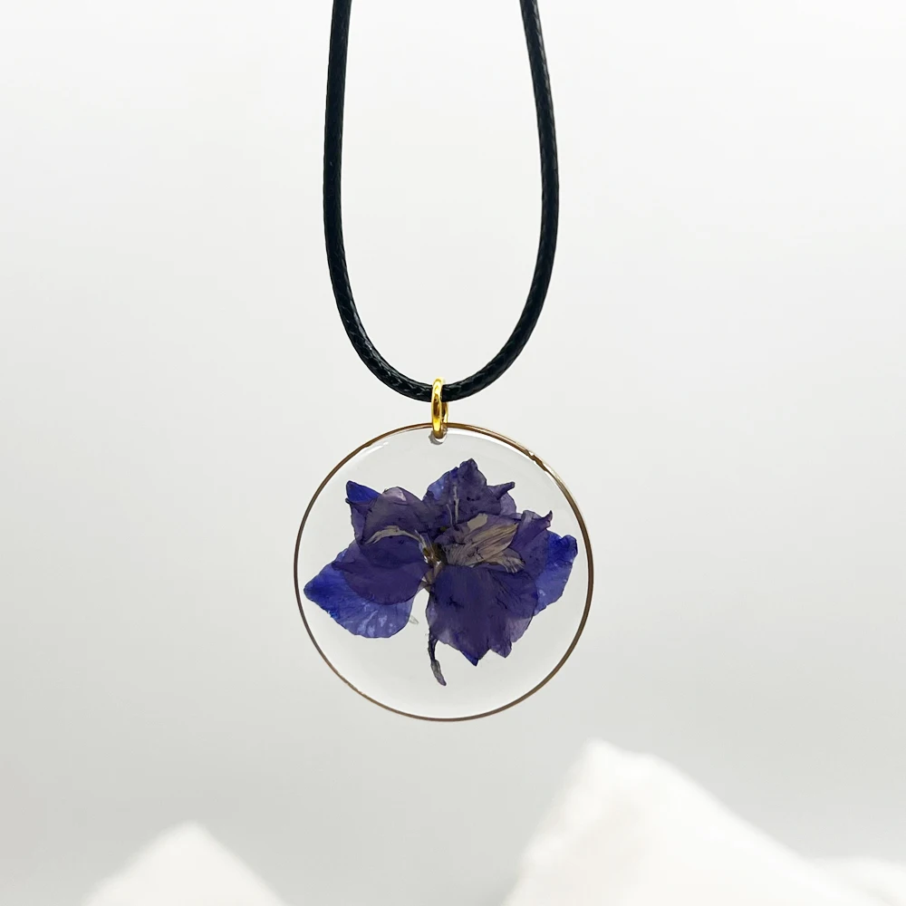 Transparent Crystal  Personalize Jewelry Handmade PendantsNatural Real Pressed Resin Flower Necklace