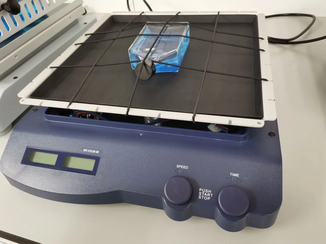 Highly Recommended price Digital  LCD Orbital shaker For Laboratory Mixing