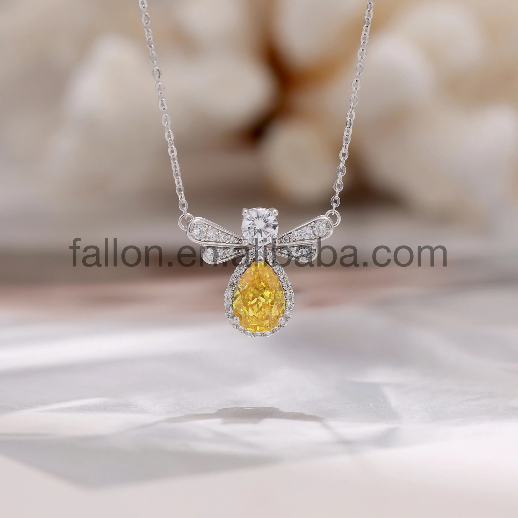 S925 5A+ CZ Stone Yellow Shiny Zircon Cute Bee Shape  White Gold Plated Sterling Silver Pendant Necklace