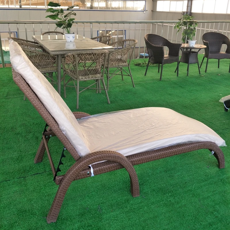 Modern Plastic Chaise Lounge wicker single seat Sun lounger rattan outdoor FOLDING lounge bed