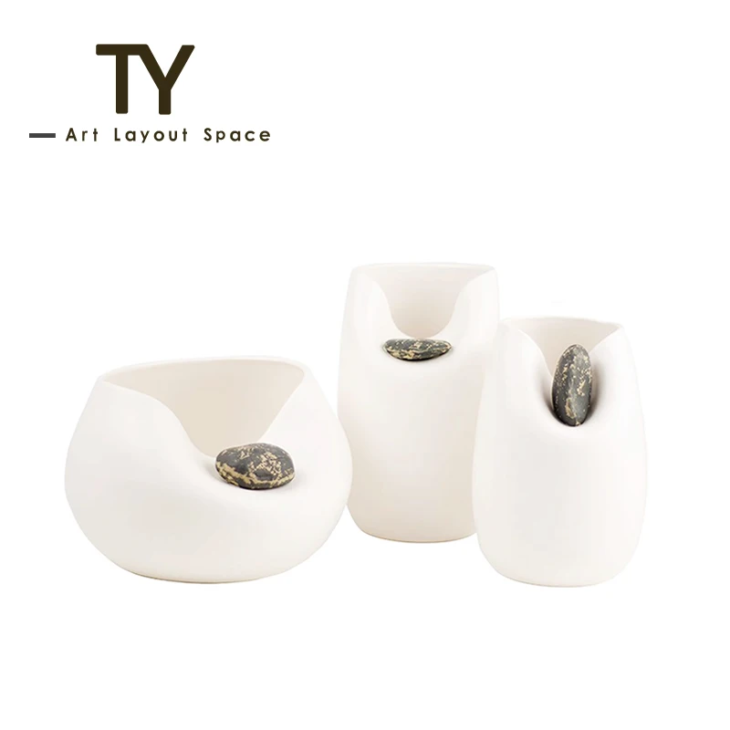Modern simple doll face moon rock handle pot model room sales office living room table ceramic decoration furnishings