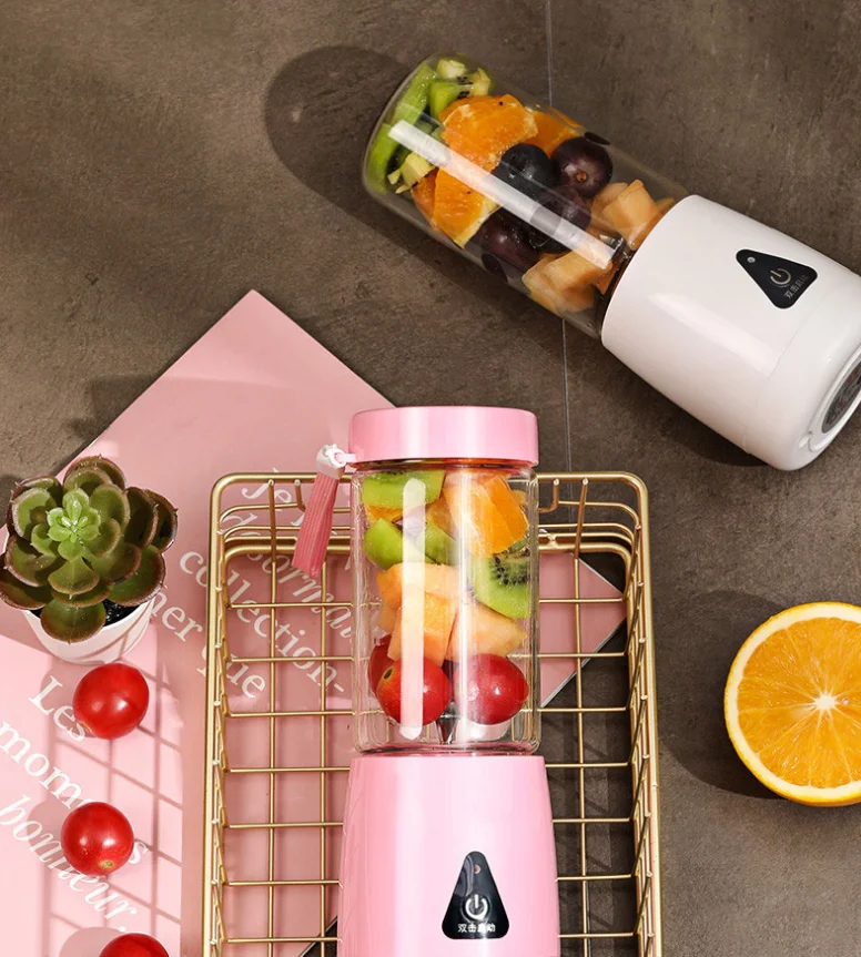 Wholesale Kitchen Accessories Fruit Juicer Machine Orange Portable Mini juicer multifunctional glass fruit juicing Cup