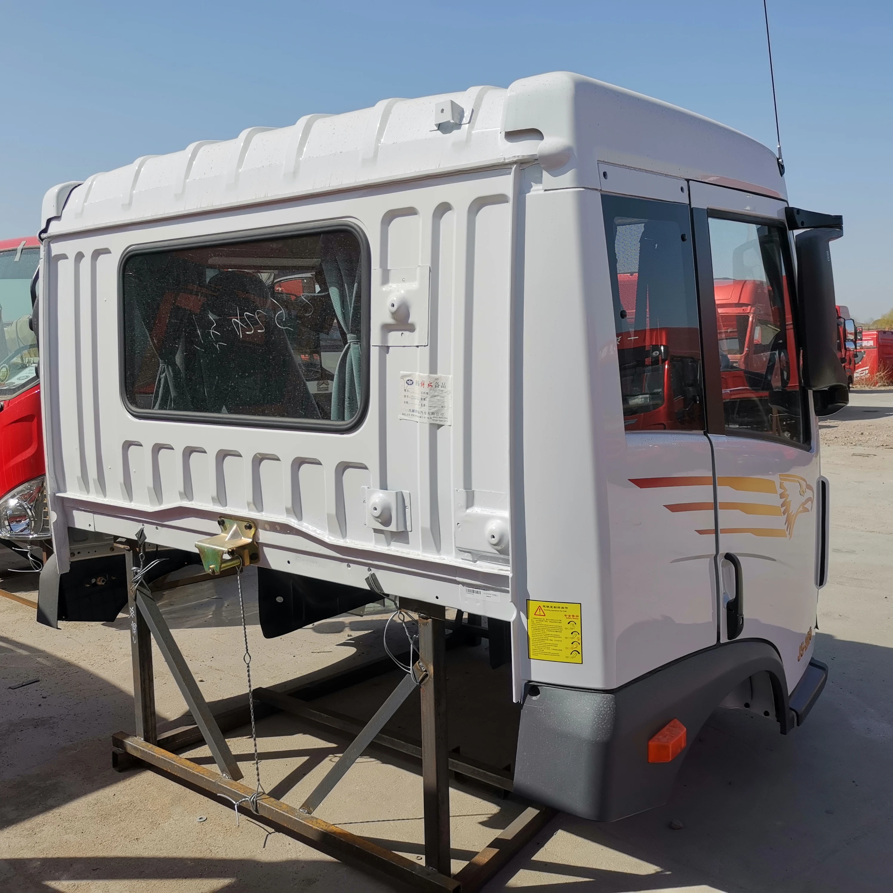  FAW кабина в сборе полная J5M-200 правый руль оригинальные