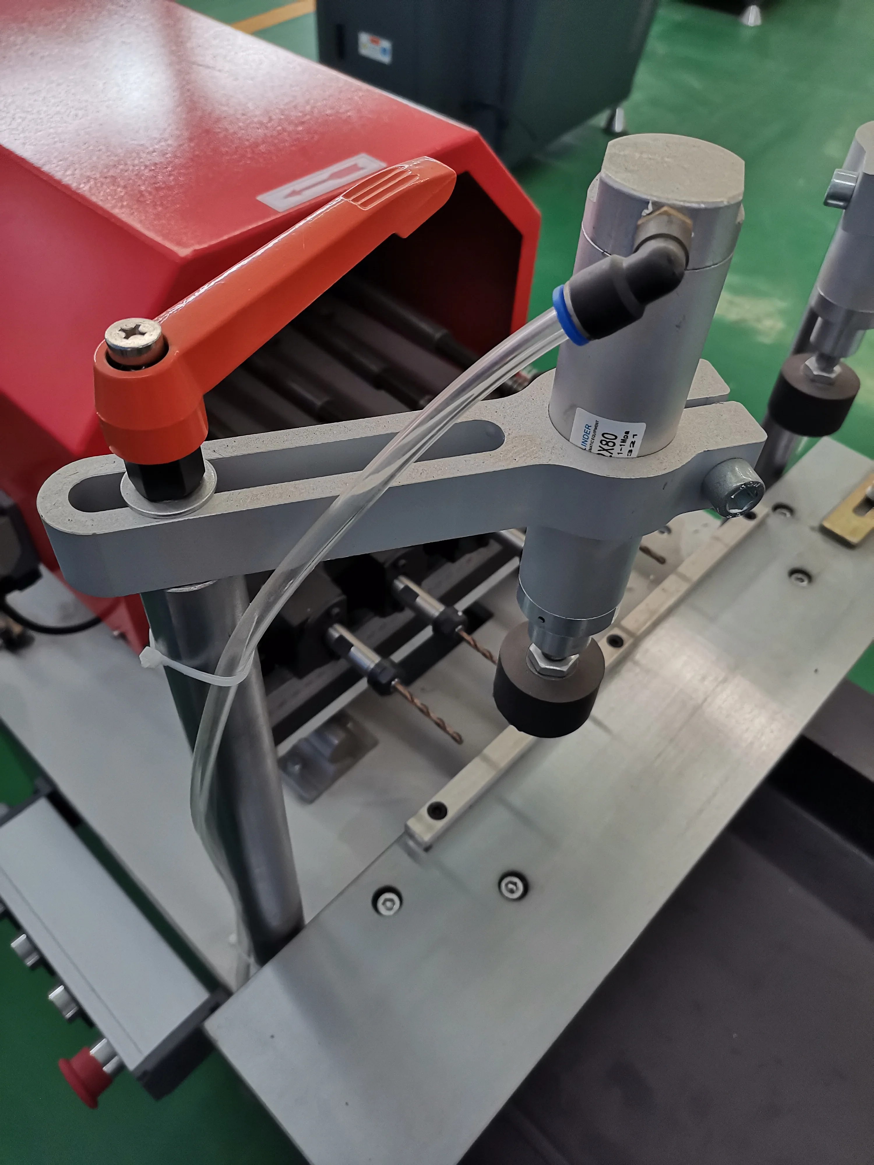 Aluminum Window and  Door Hinge Drilling Machine