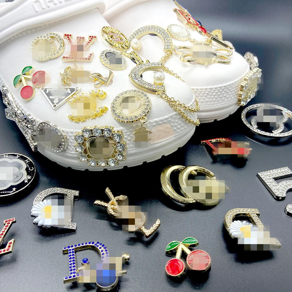 Wholesale Luxury Bling Croc Charms Metal Designer Charms  Diamond Shoe Charms Decoration