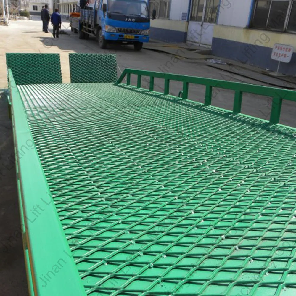 Factory 6ton-20ons hydraulic mobile container access ramp adjustable truck movable ramp for forklift loading ramps