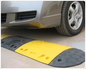 Traffic  Black/Yellow Rubber Speed Bump for Sale Portable  Industrial Road Bump Speed Hump tyre killer