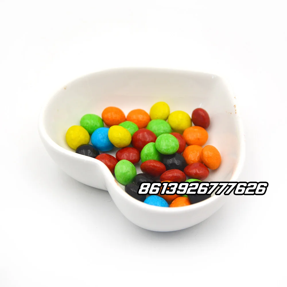 Hot Selling Plastic Tool Toy Candy with Crispy Chocolate Beans Inside