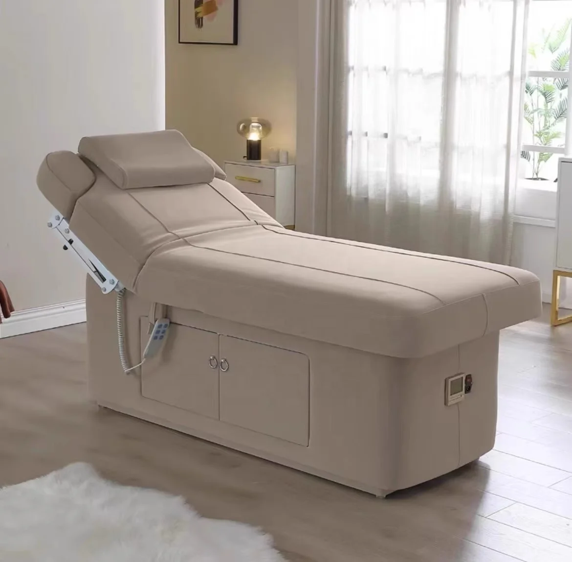 High quality wide massage table 3 motors adjustable comfortable electric massage and facial bed