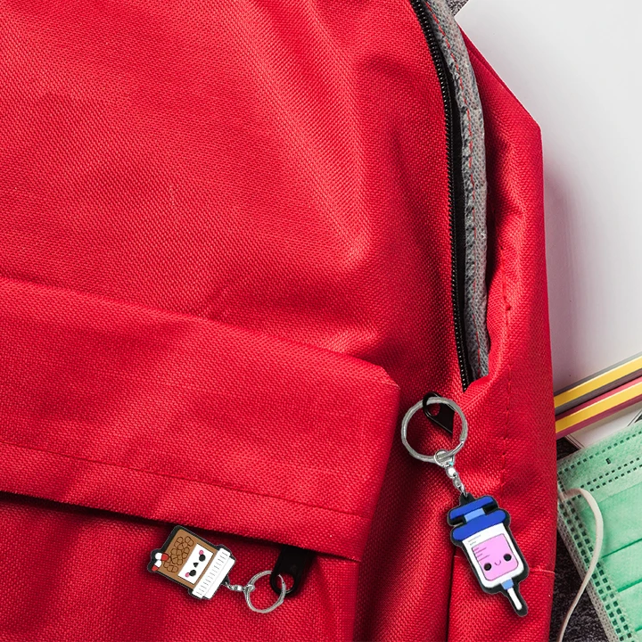 Custom 3D silicone customised soft PVC rubber keyholder kawaii cute medicine cartoon keyring medical nurse week gift keychains