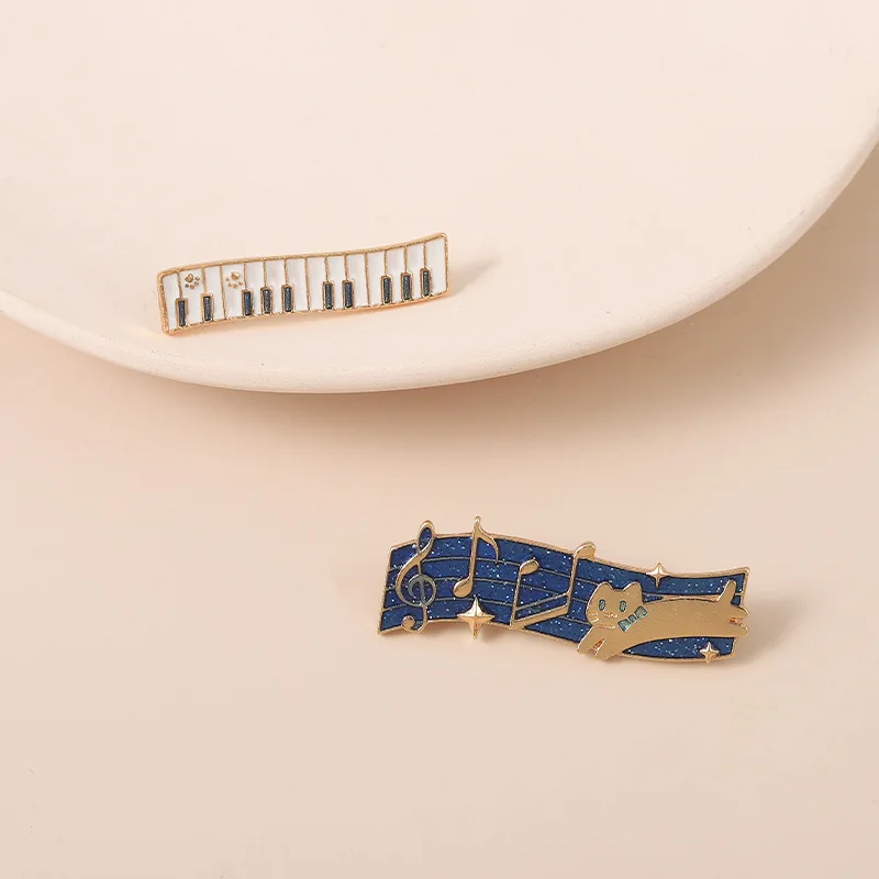 Cartoon Cute music note lapel pin gold Piano Notes Little Cat Lacquer brooch enamel pin
