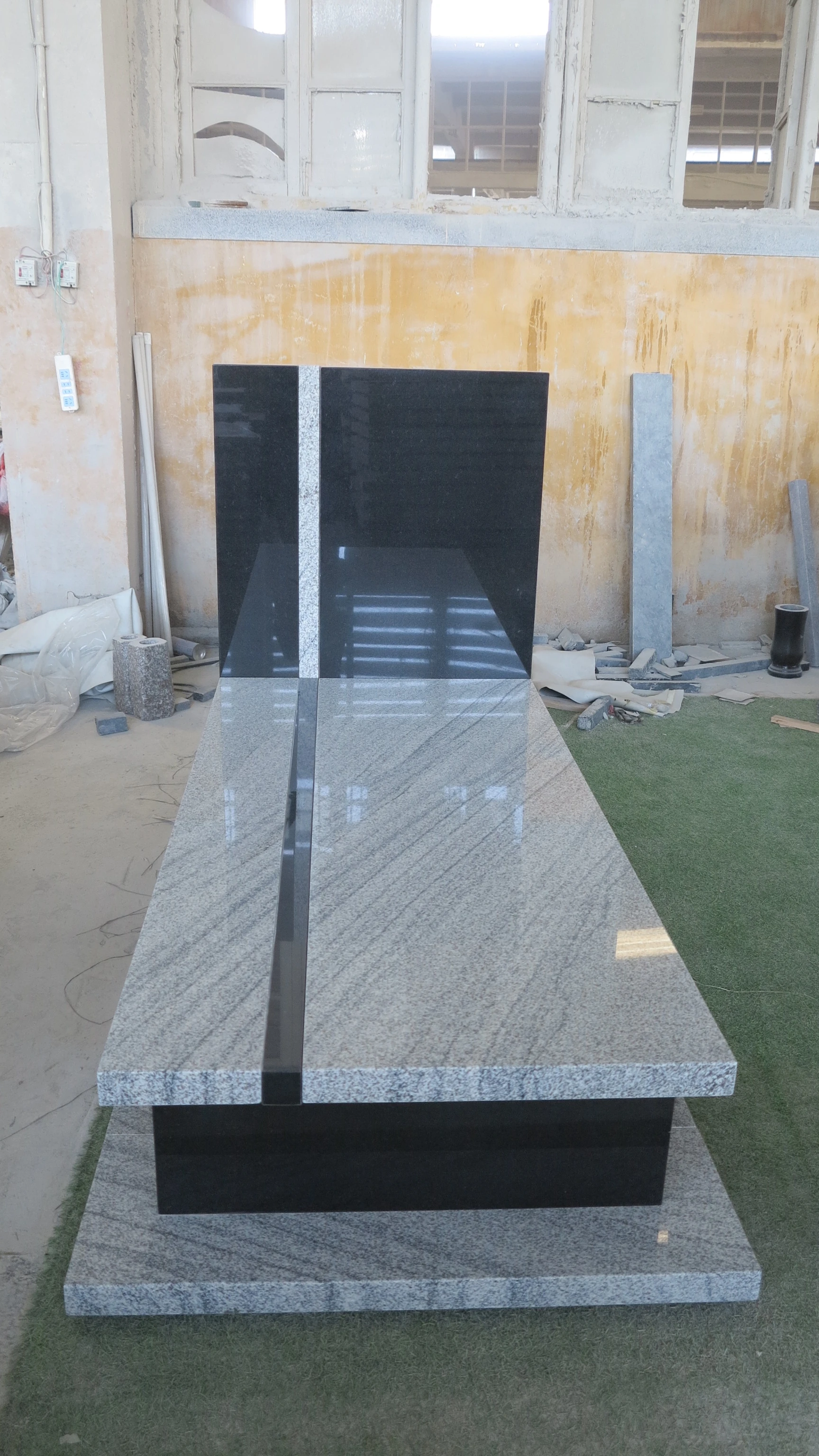 Gravestone Square Shape Granite Tombstones Ready for Graves Headstone