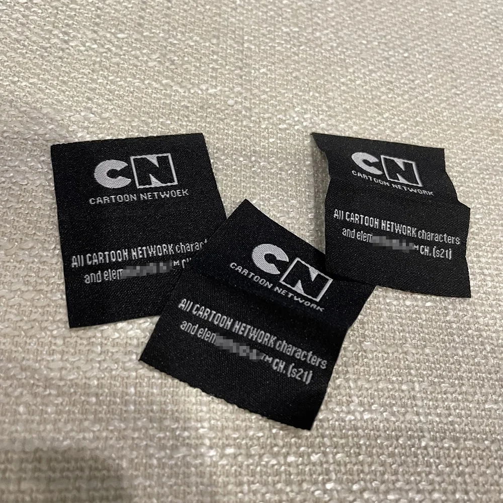 Wholesale garment woven label/tag/customized clothing embroidered logo/satin /silk printing weaving