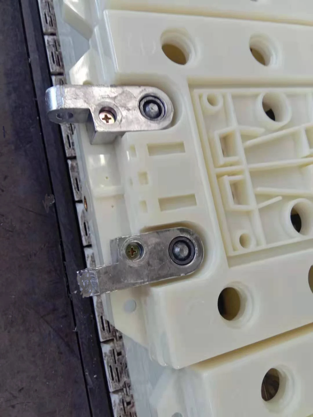 24V110Ah Lead Acid Armored Vehicle Batteries 12-TKWA-110 Dry Charged Tank Battery