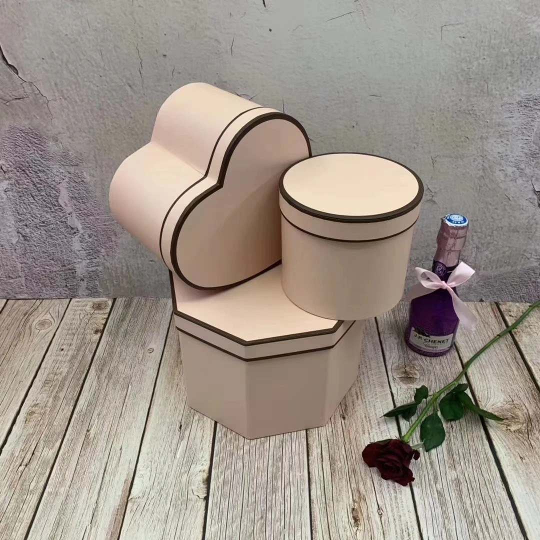 Black set of three heart-shaped circular square feature paper material new design candy box flower box