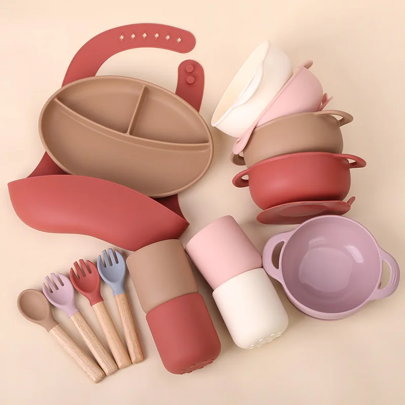 Wholesale Food Grade Silicone Children Kids Tableware Feeding Set Silicone Baby Spoon Bib Plate Bowl