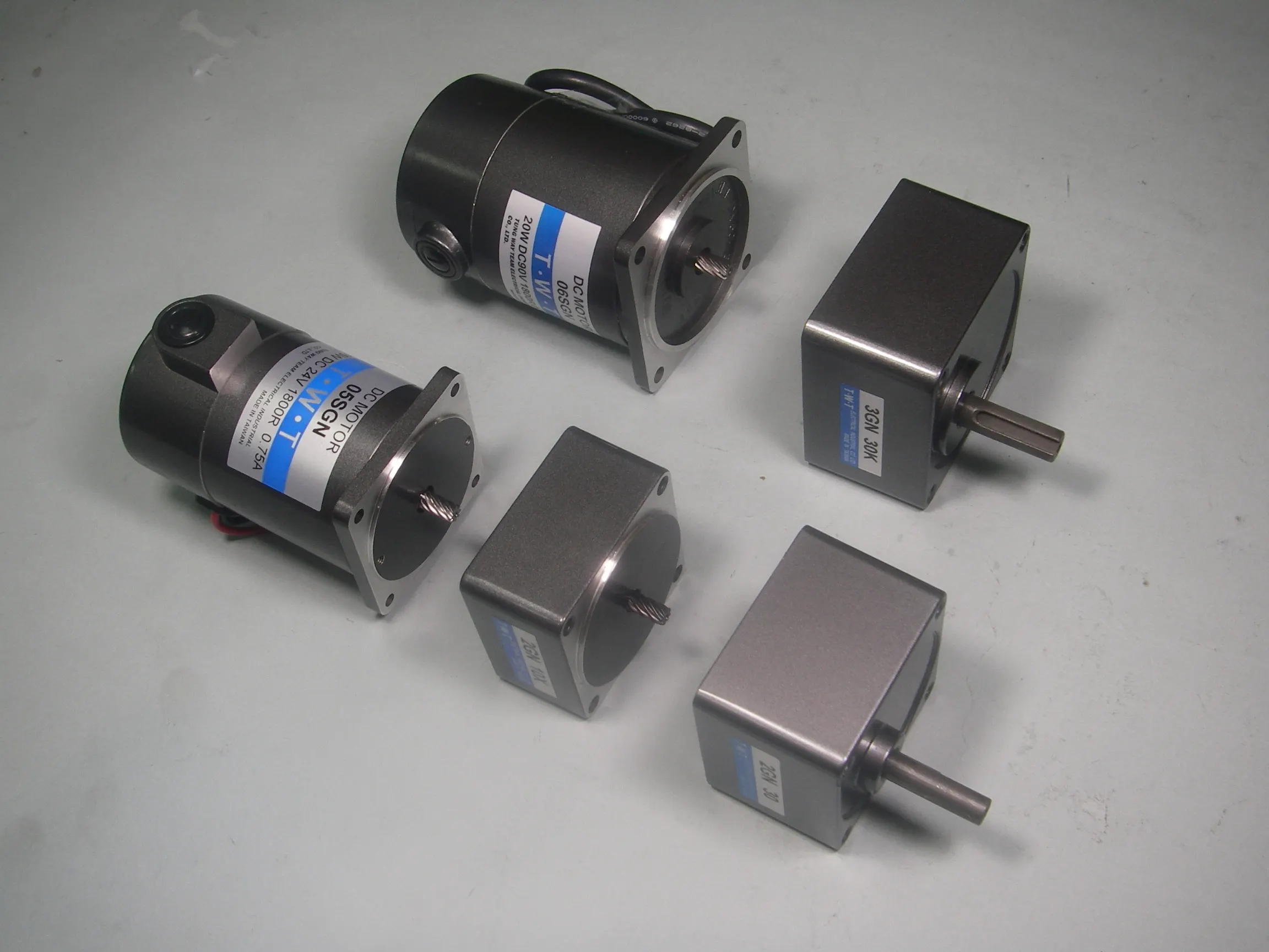 high torque low rpm electric dc brush motor 12v 20w 30w 40w 65w 100w