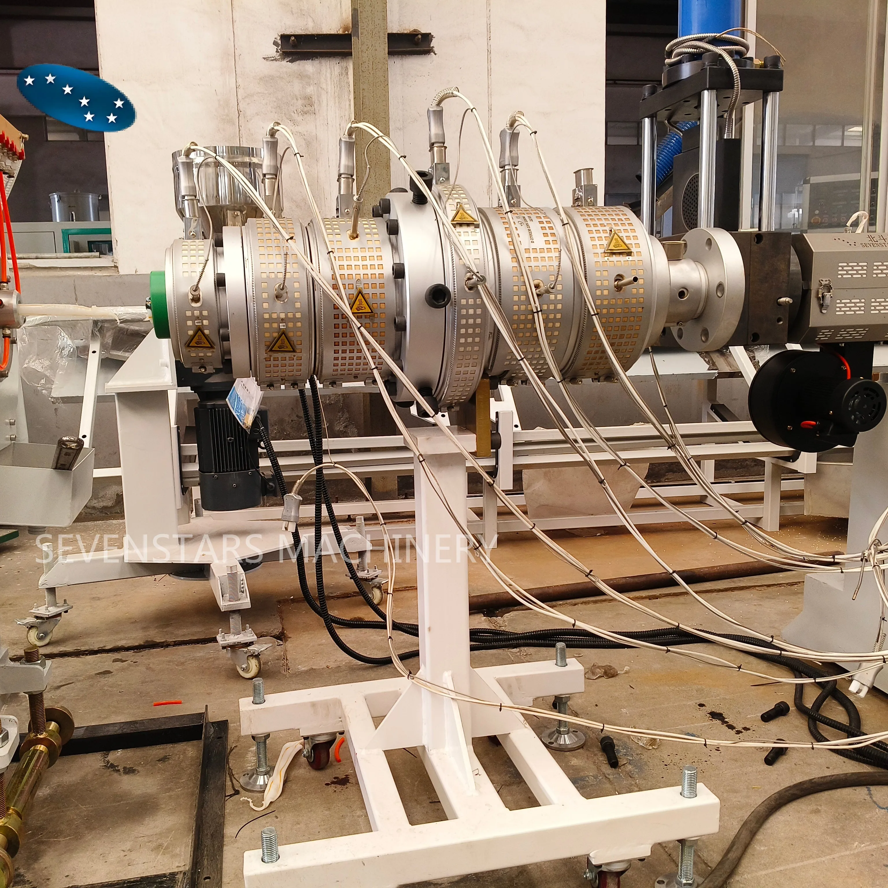 630mm Polyethylene PE 1/2 Inch HDPE Pipe Making Machine Machinery Production Line