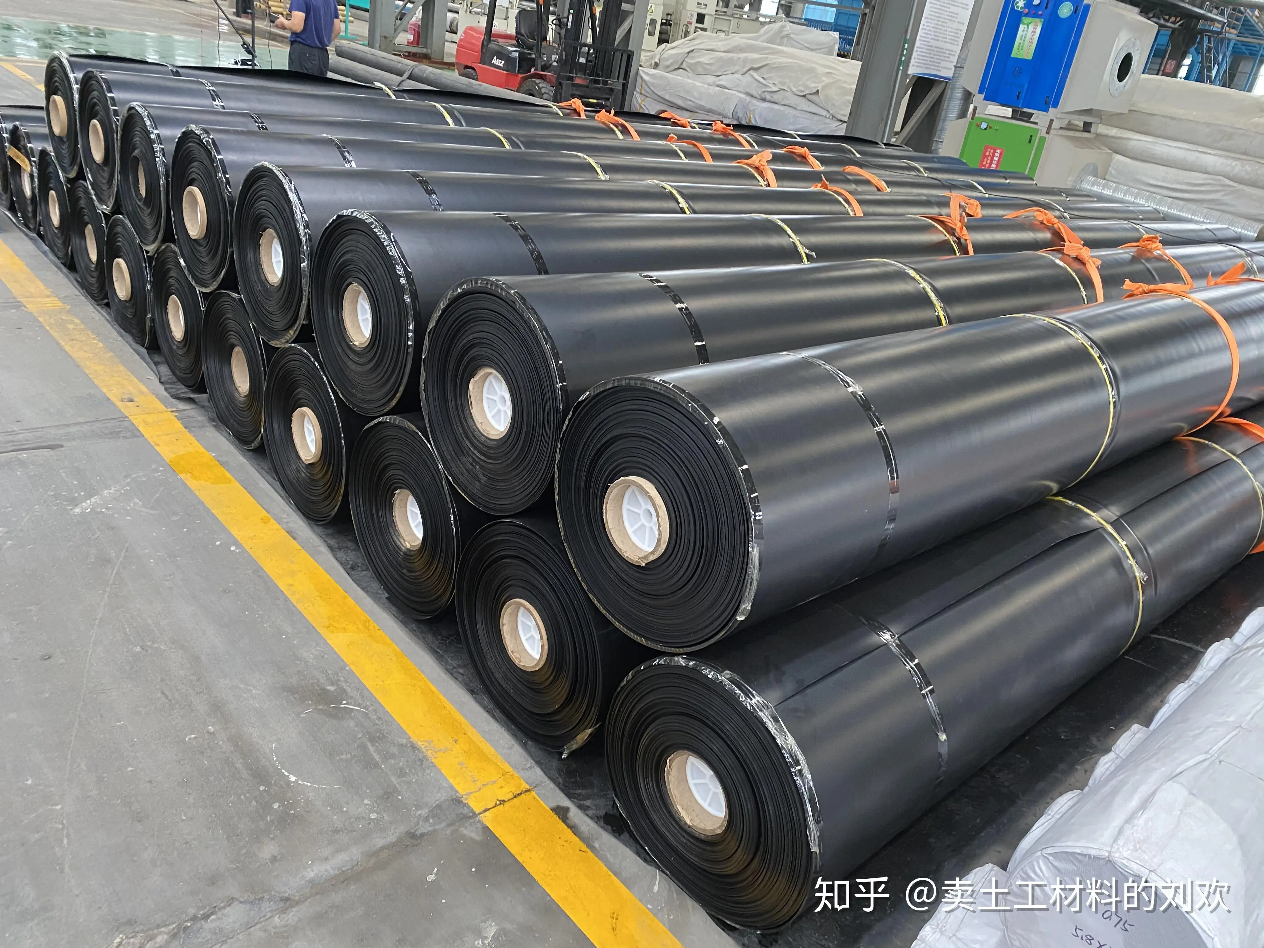 Высокопроизводительный Hdpe геомембрана для наружного применения мембрана подводки рыбного пруда