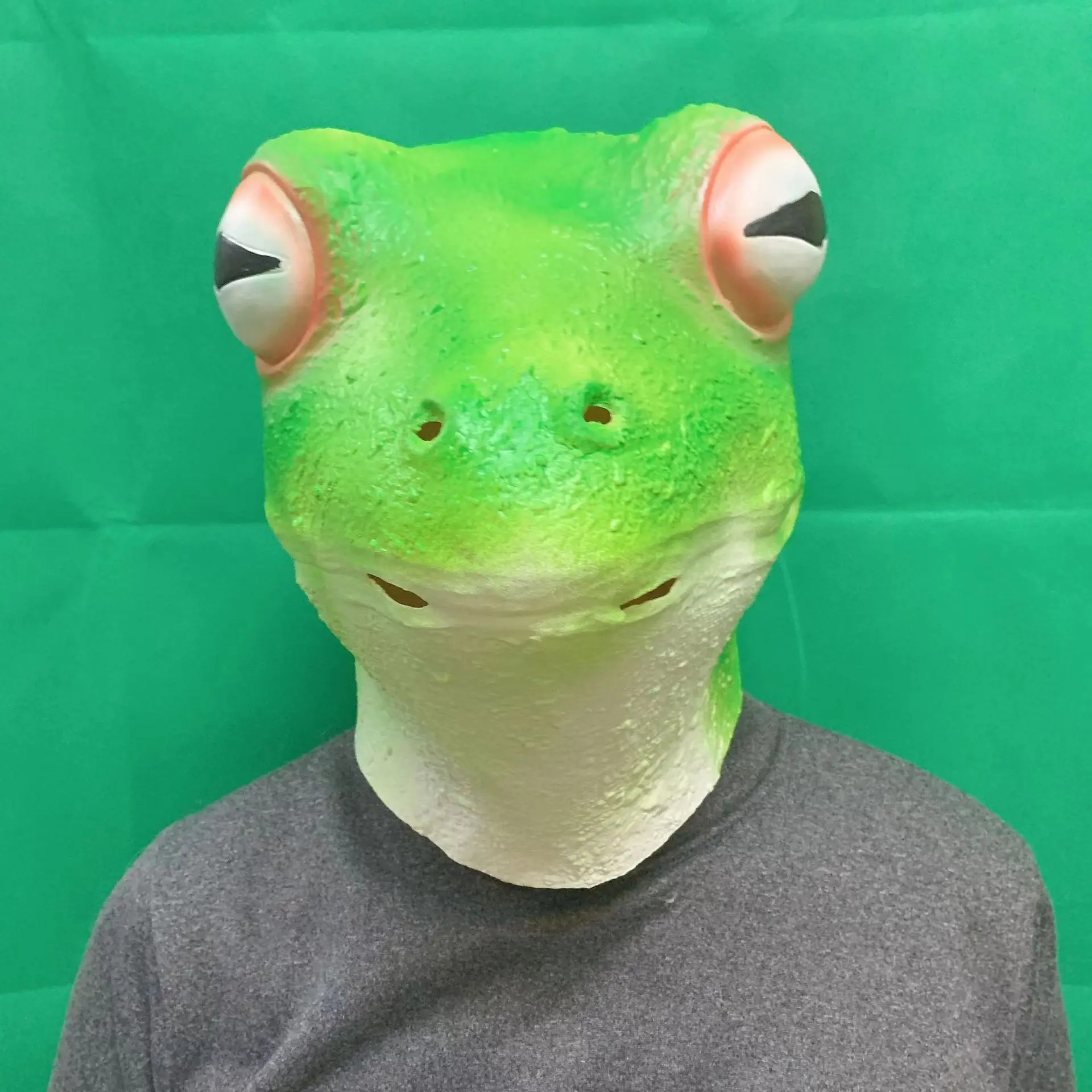 Cosplay Halloween animal frog head sand sculpture spoof beast latex surface.